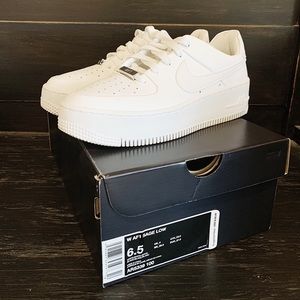 Nike Air Force 1 Sage Low (LAST CHANCE)